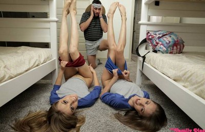 В спортивном лагере, когда наставник проверял комнат перед сном, оннаружил двх девушек которые встретли его голы.